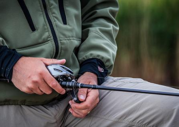 What Is The Right Tiller? Accurate vs AVET For Fishing